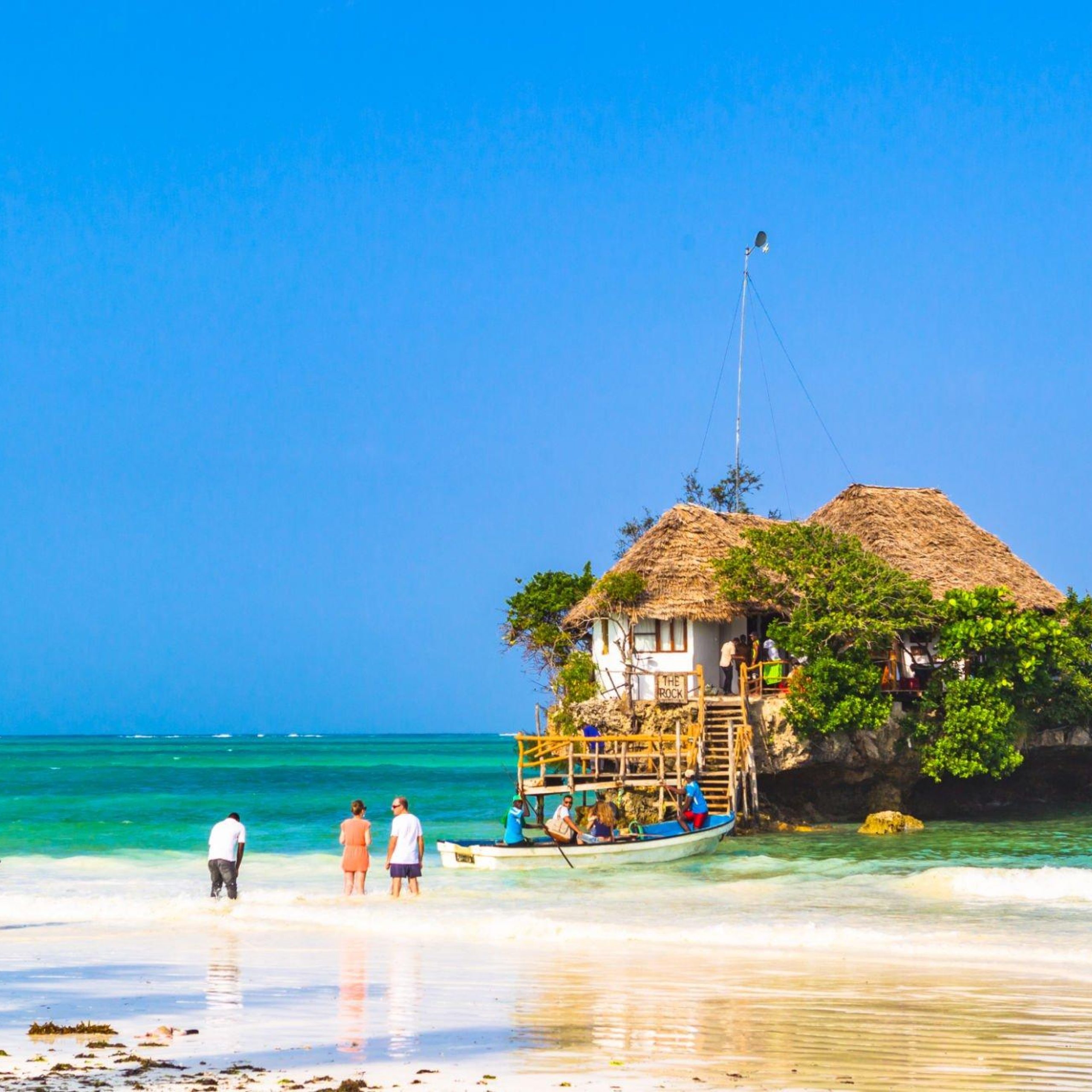 BEACH HOLIDAY